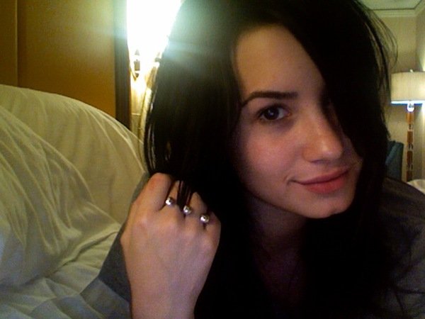 demi lovato dark makeup. wallpaper Demi Lovato, Too