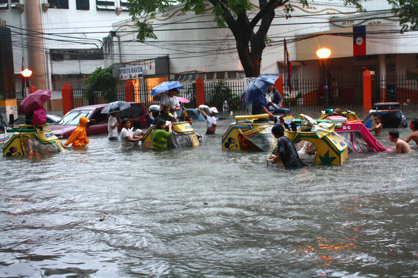 Vito Cruz Vito Cruz near DLSU, CSB, SSC