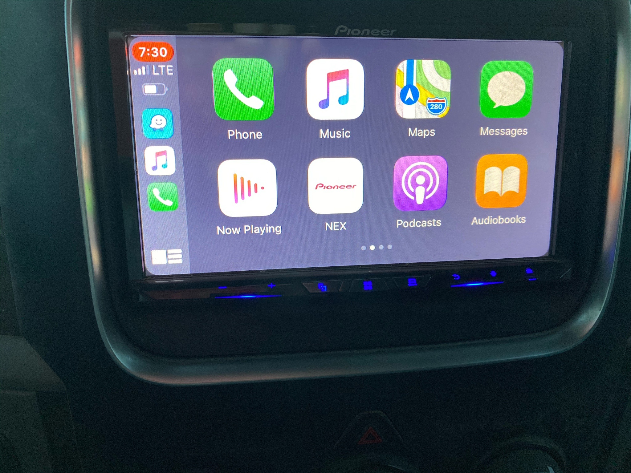 Dodge Ram 1500 Aftermarket Radio