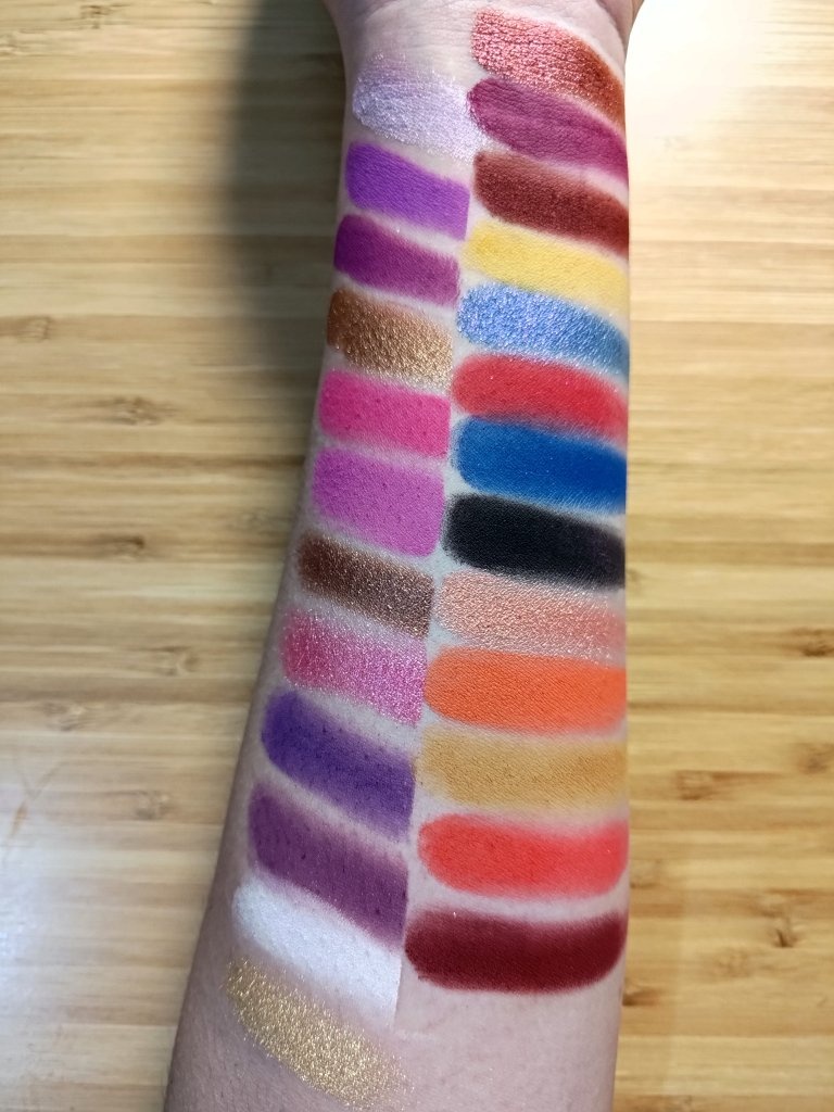 圖 PatMcGrath限定和ABH Norvina 1簡單比較