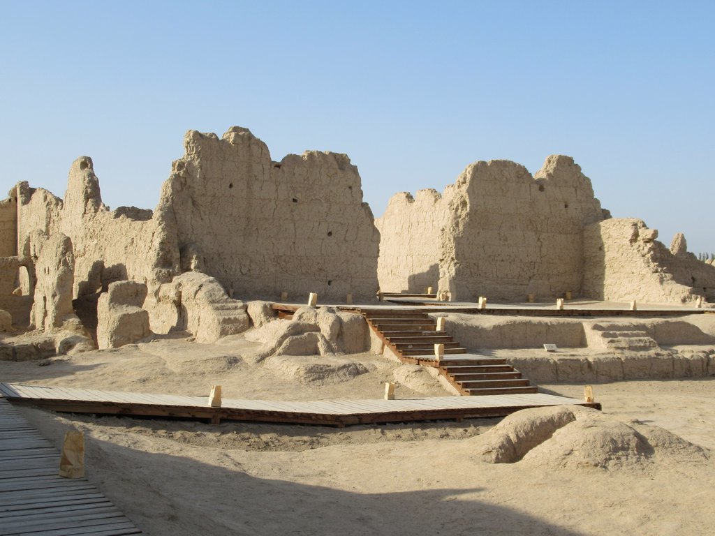 David Stanley - The 4th century ruins of the Grand Buddhist Temple in ...