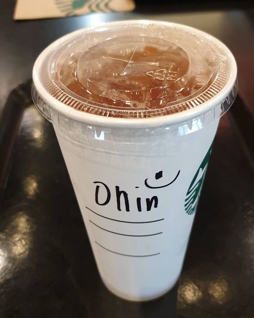 Onin® Waaaaaa! Ice shaken black tea with ruby grapefruit and honey! I