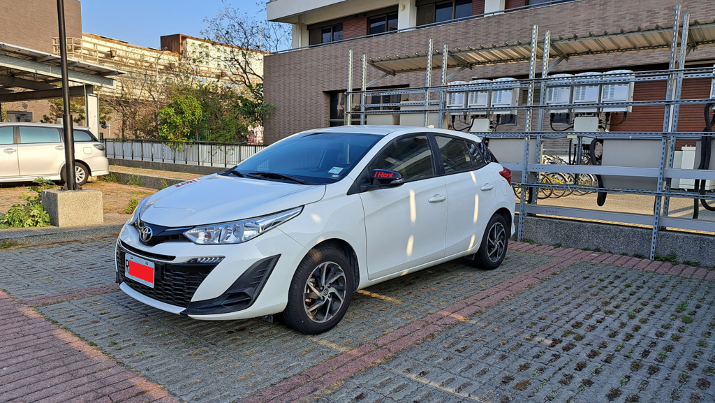 分享 iRent 租車Toyota Yaris 大致流程和須