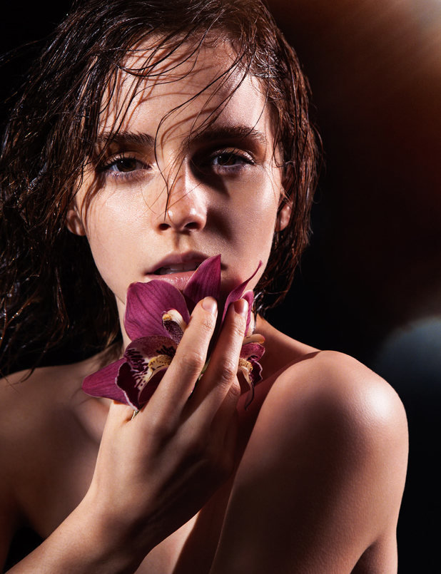 Emma Watson Melakukan Pemotretan Nude Demi Amal!