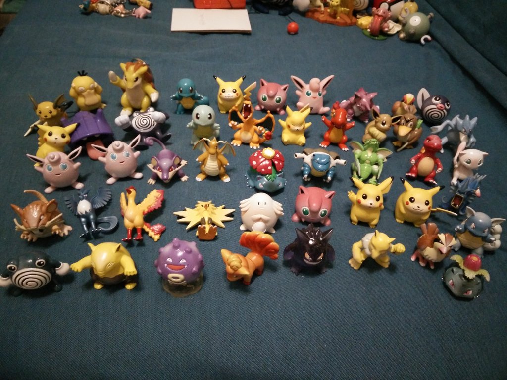 small pokemon figures