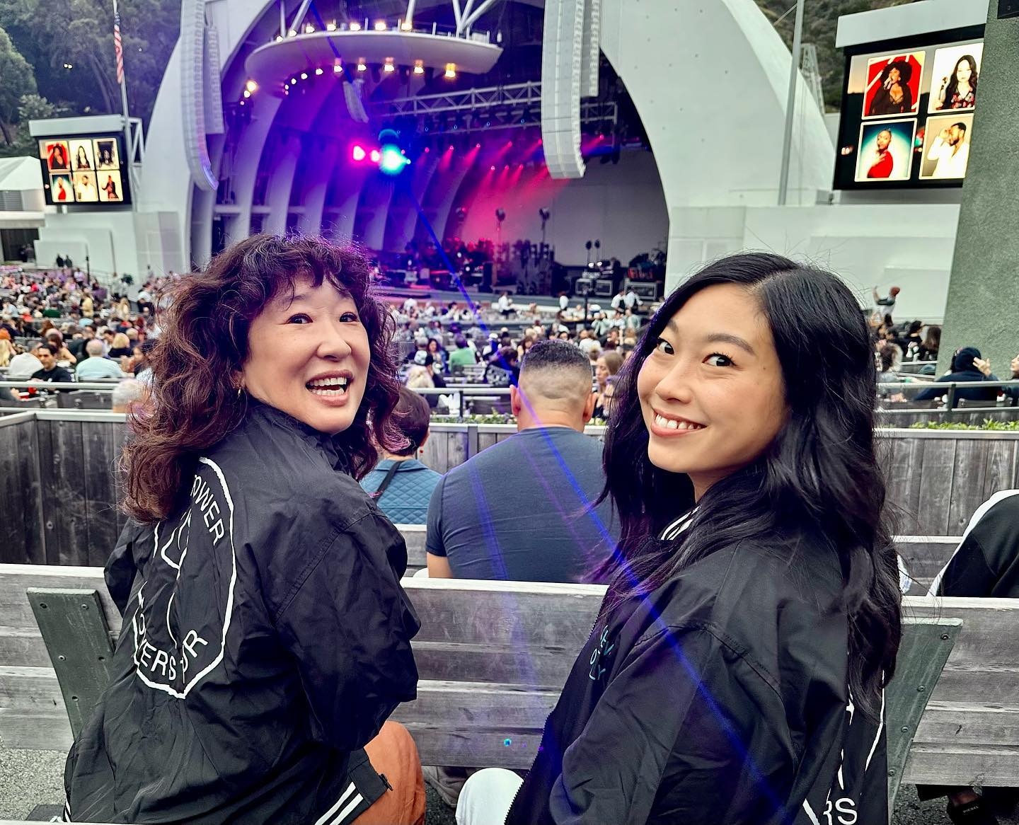 ㄊㄅ_🎩 ️👒 - #sandra_oh #awkwafina我有個會帶我去看演唱會的酷姑姑 Sandra Oh