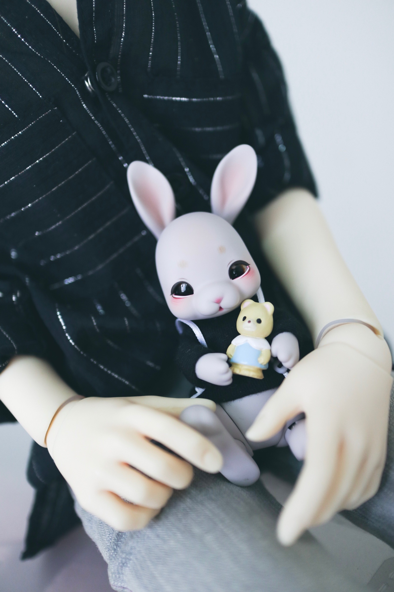 斷斷ก็ʕ•ᴥ•ʔก้ Bjd 里親 單頭 小寵 素體 蘭子 Out 1）cocoriang Tobi Nt5800灰色兔子一般臉 原廠妝 場次購入爽快會送東西 Plurk 6880