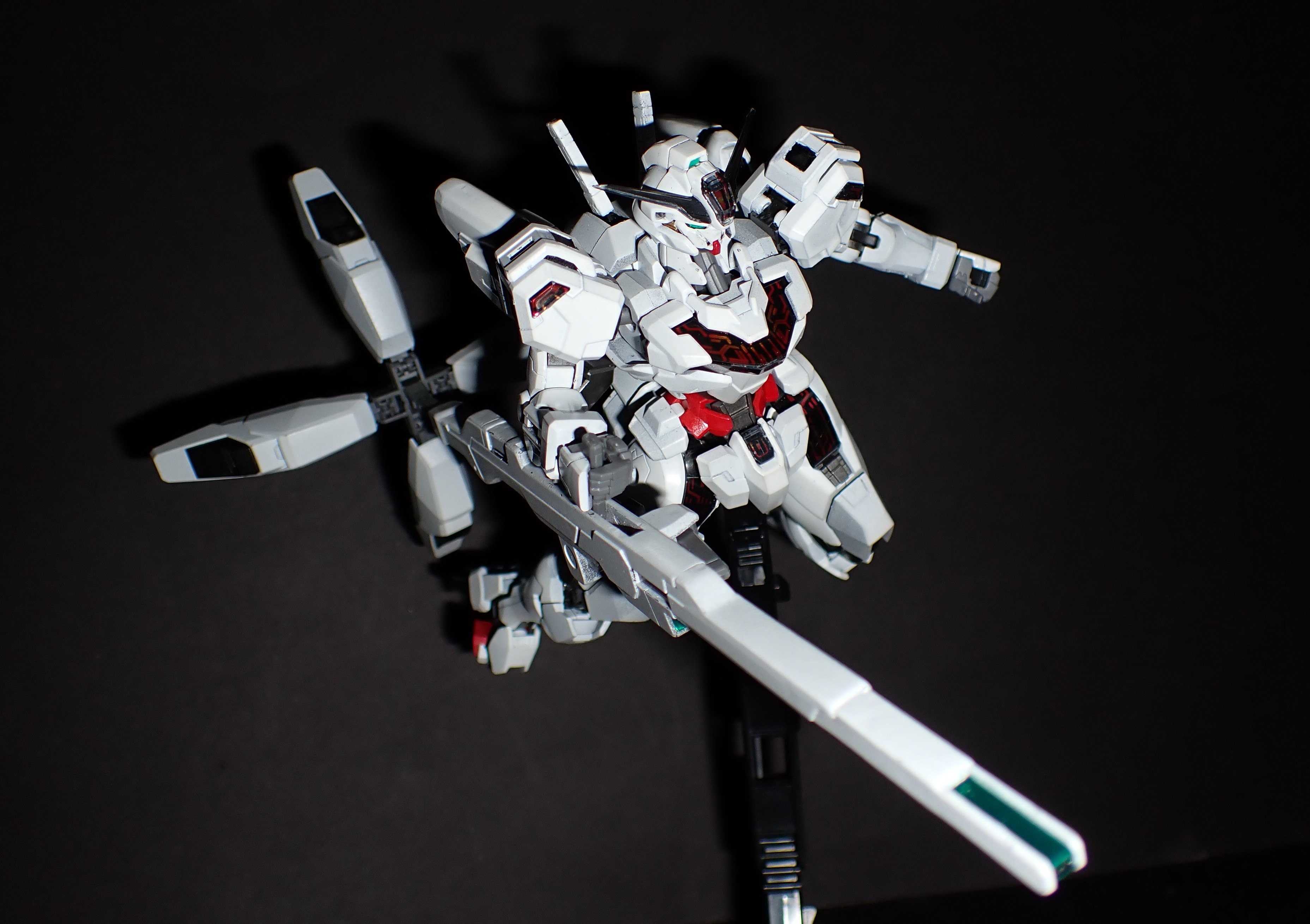 圖 HG Gundam Calibarn 異靈鋼彈