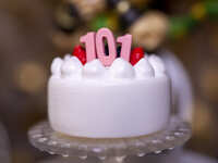 https://images.plurk.com/2BoWUKSdsLBAK1hmPgIjNW.jpg
