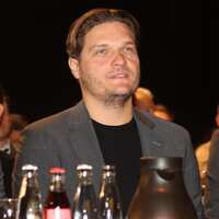 https://images.plurk.com/2KELKjTmNhMoHQxKPMx7mt.jpg