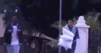 https://images.plurk.com/2y2NfIS6EyQnKecOSmsdhd.gif