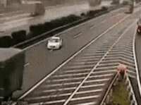 https://images.plurk.com/3S8AH4Zotv7z05A5rHZTAl.gif