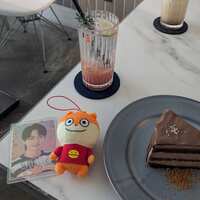 https://images.plurk.com/4zpSO4lqeDtWoJSM7MLhuG.jpg