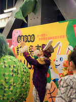 https://images.plurk.com/5DupOkXaF2IXVb7g98obKy.jpg