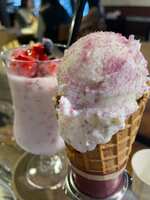 https://images.plurk.com/6QqV3IThLCEmElCgXjPAa2.jpg