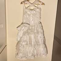 https://images.plurk.com/7uVBA31RKh9xYFKzRZbXyy.jpg