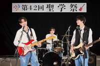 https://images.plurk.com/7zSHEN1evH8vOcZB0VkzP9.jpg